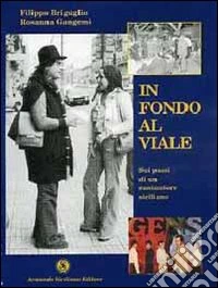 In fondo al viale libro