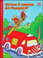 Arriva il camion dei pompieri! Macchinina gioca con me. Con gadget libro