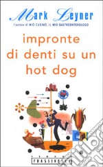 Impronte di denti su un hot-dog libro