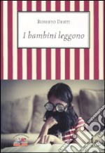 I bambini leggono libro