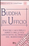 Buddha in ufficio libro