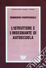 L'istruttore e l'insegnante di autoscuola