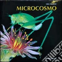 Microcosmo. Ediz. multilingue