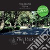 The park is... libro