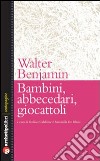 Bambini, abbecedari, giocattoli libro