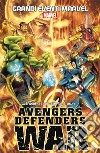 Avengers/Defenders war libro di Englehart Steve Buscema Sal Brown Bob