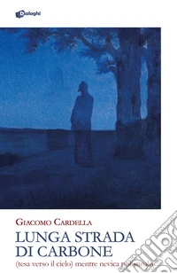 Lunga strada di carbone. (tesa verso il cielo) mentre nevica polistirolo libro