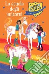 La scuola degli unicorni. Unicorn Academy libro di Sykes Julie
