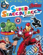 Marvel Avengers. In azione! Superstaccattacca special. Con adesivi. Ediz. a colori libro