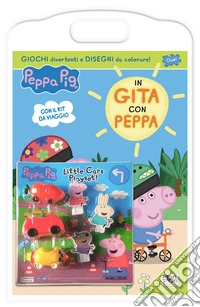 In gita con Peppa. Peppa Pig. Ediz. a colori. Con set macchinine libro