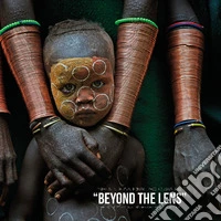 Beyond the lens. The most stunning images of the 2018. Ediz. italiana e inglese libro