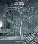 Libero me. Ediz. multilingue libro