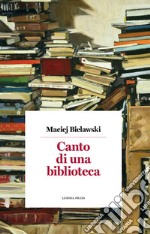 Canto di una biblioteca libro