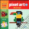 Animali. Pixel art. Con stickers. Ediz. illustrata libro