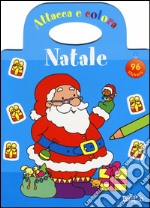 Natale. Attacca e colora libro