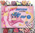 I love unicorni da colorare. Ediz. illustrata. Con 12 pastelli colorati e gommine libro