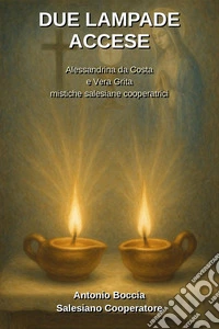 Due lampade accese libro