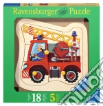 Baby puzzle in legno 5 pz - camion dei pompieri