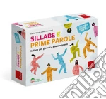 Sillabe e prime parole. Con libretto istruzioni. Con 4 mazzi di carte 250 (3 sets da 50 cards, 1 set da100 cards). Con tombola con tabellone, cartellette, tessere e gettoni art vari a