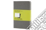 Set of 3 plain cahier journals. Light warm grey. Pocket articolo cartoleria