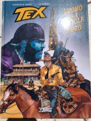 TEX - L`UOMO DALLE PISTOLE D`ORO  libro usato