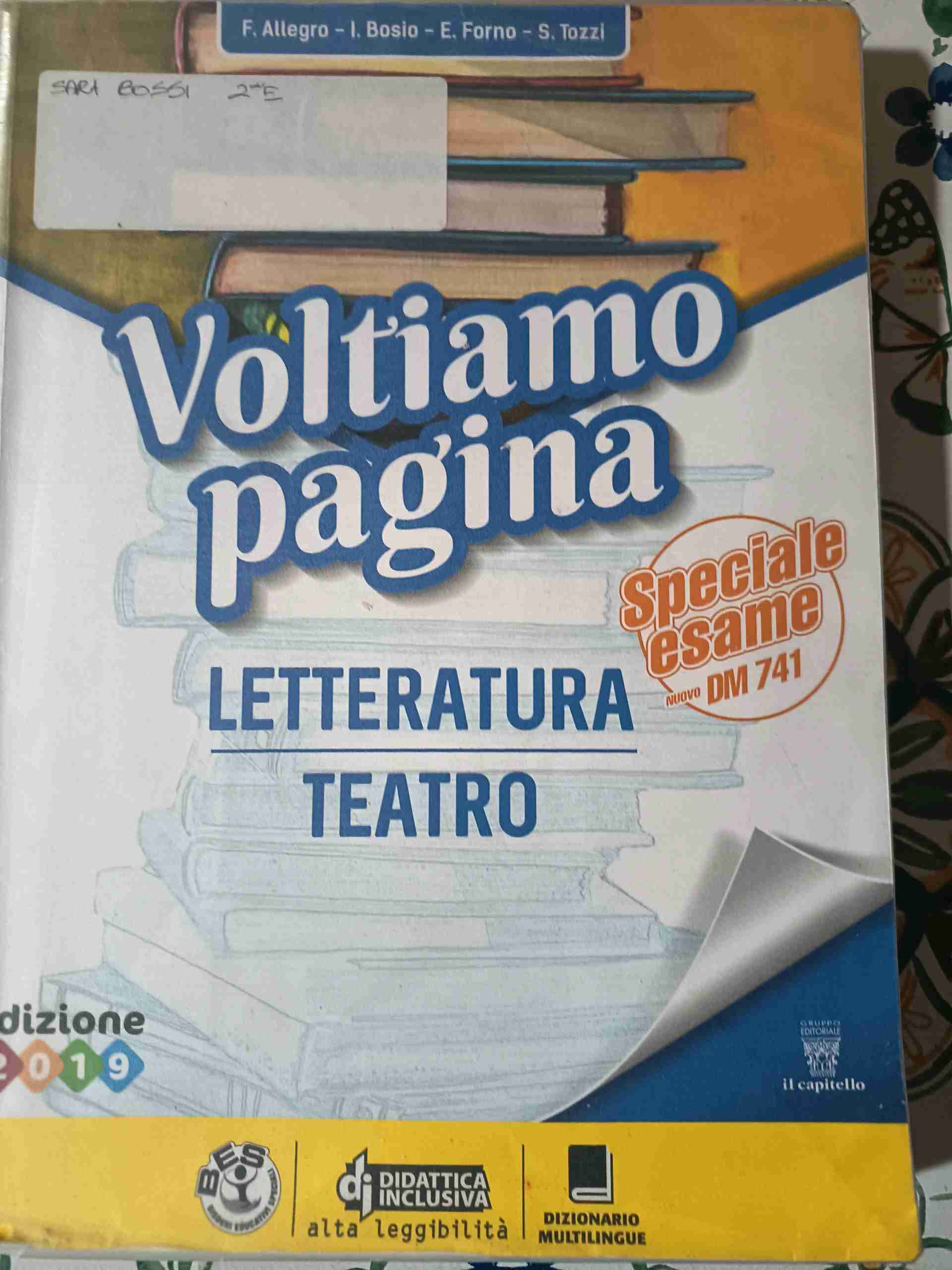 Voltiamo pagina. Con Letteratura e Competenze. Per la Scuola media. Con ebook. Con espansione online. Vol. 2 libro usato
