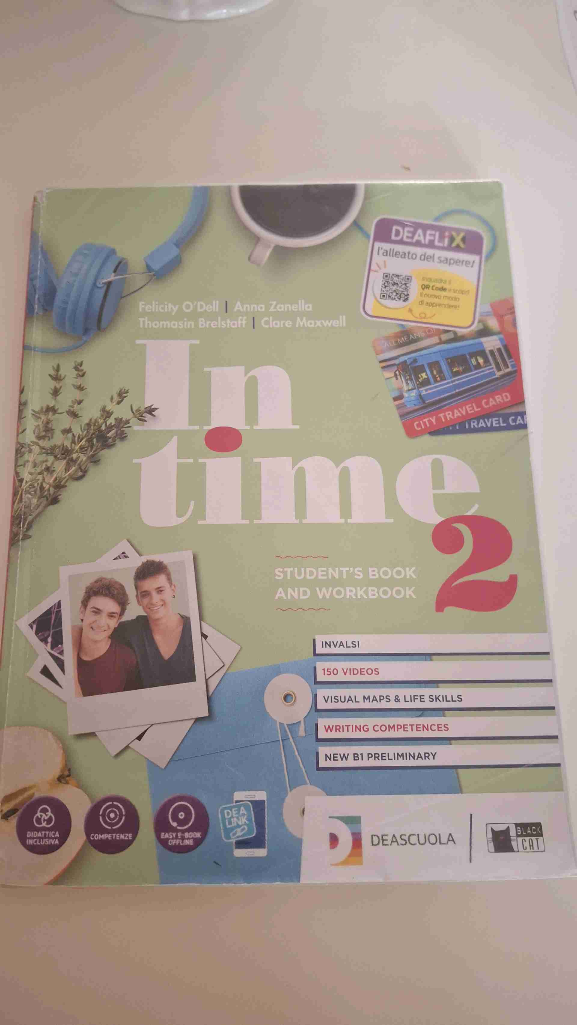 In time. Student's book-Workbook. Per le Scuole superiori. Con e-book. Con espansione online. Con DVD-ROM. Con Libro: Tavola dei verbi. Vol. 2 libro usato