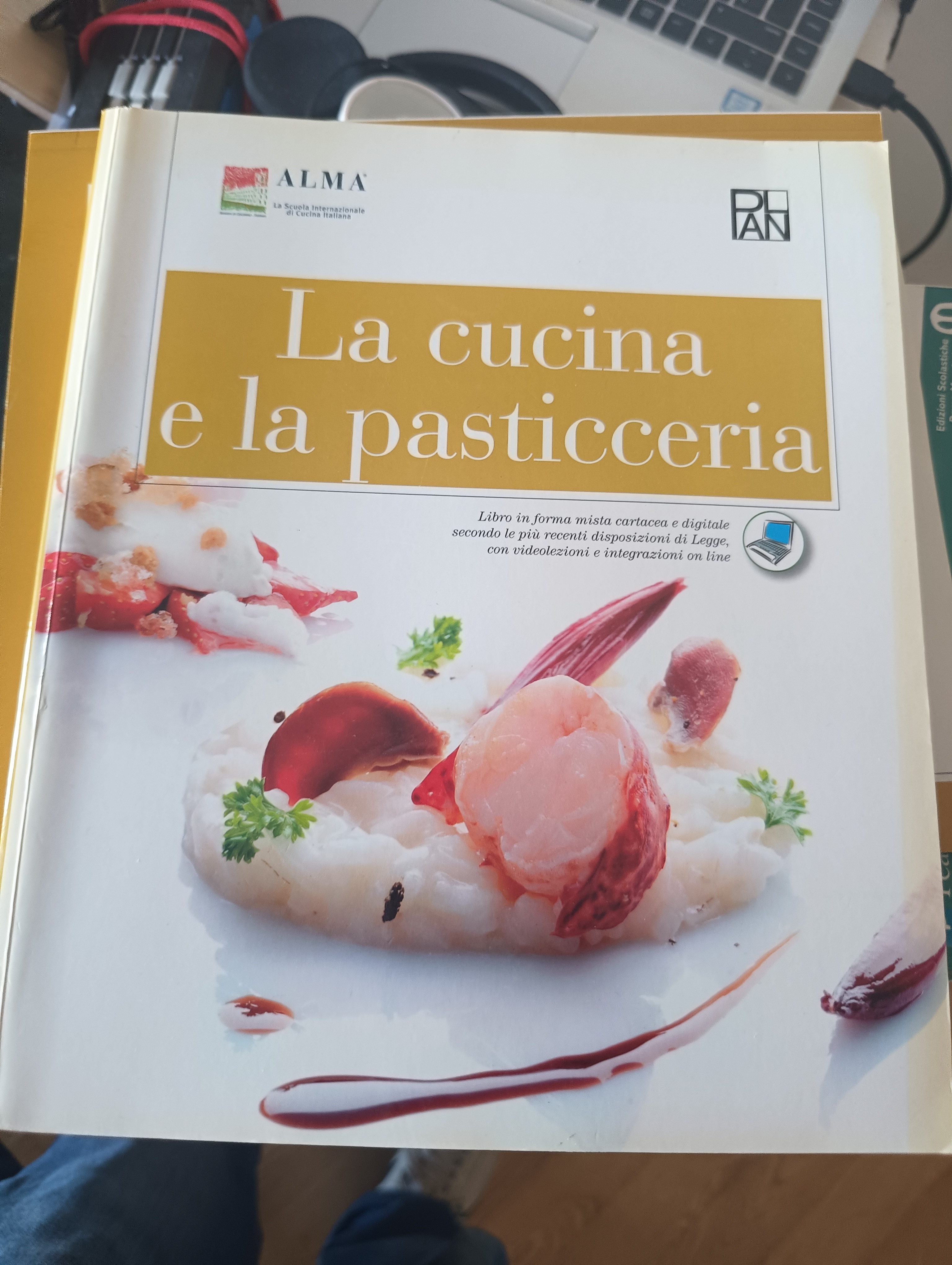 La cucina e la pasticceria. Per gli Ist. professionali alberghieri. Con e-book. Con espansione online libro usato