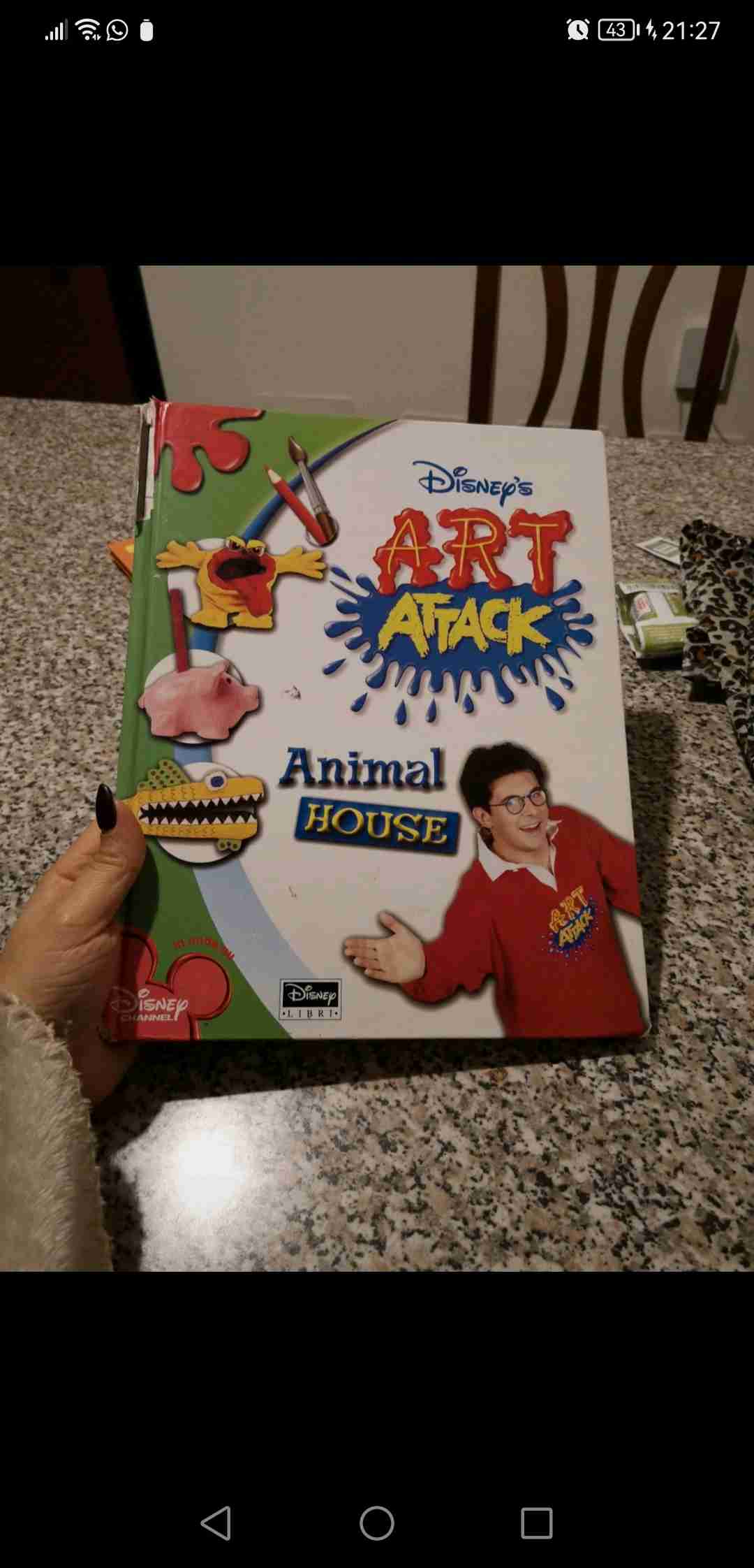 Art Attack Animal House libro usato