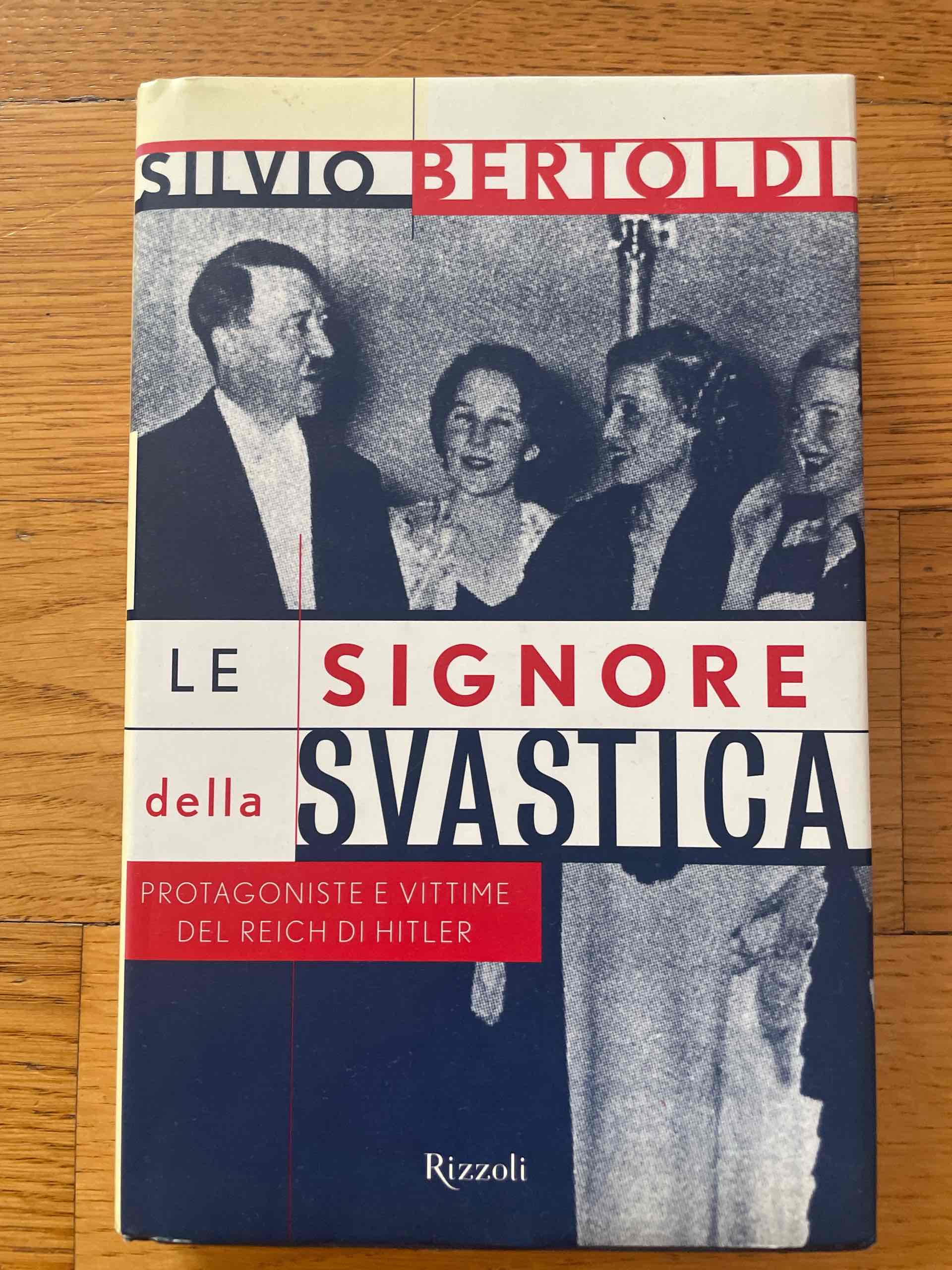 Le signore della svastica