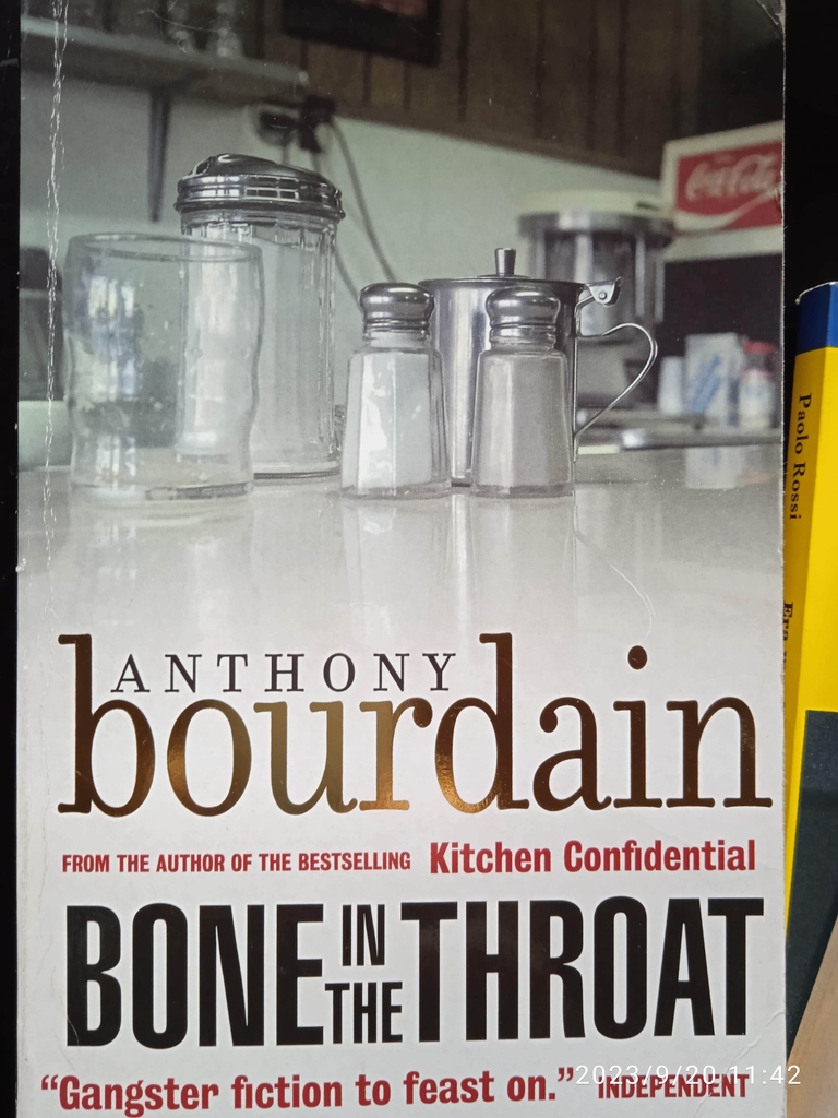 Bone in the Throat libro usato