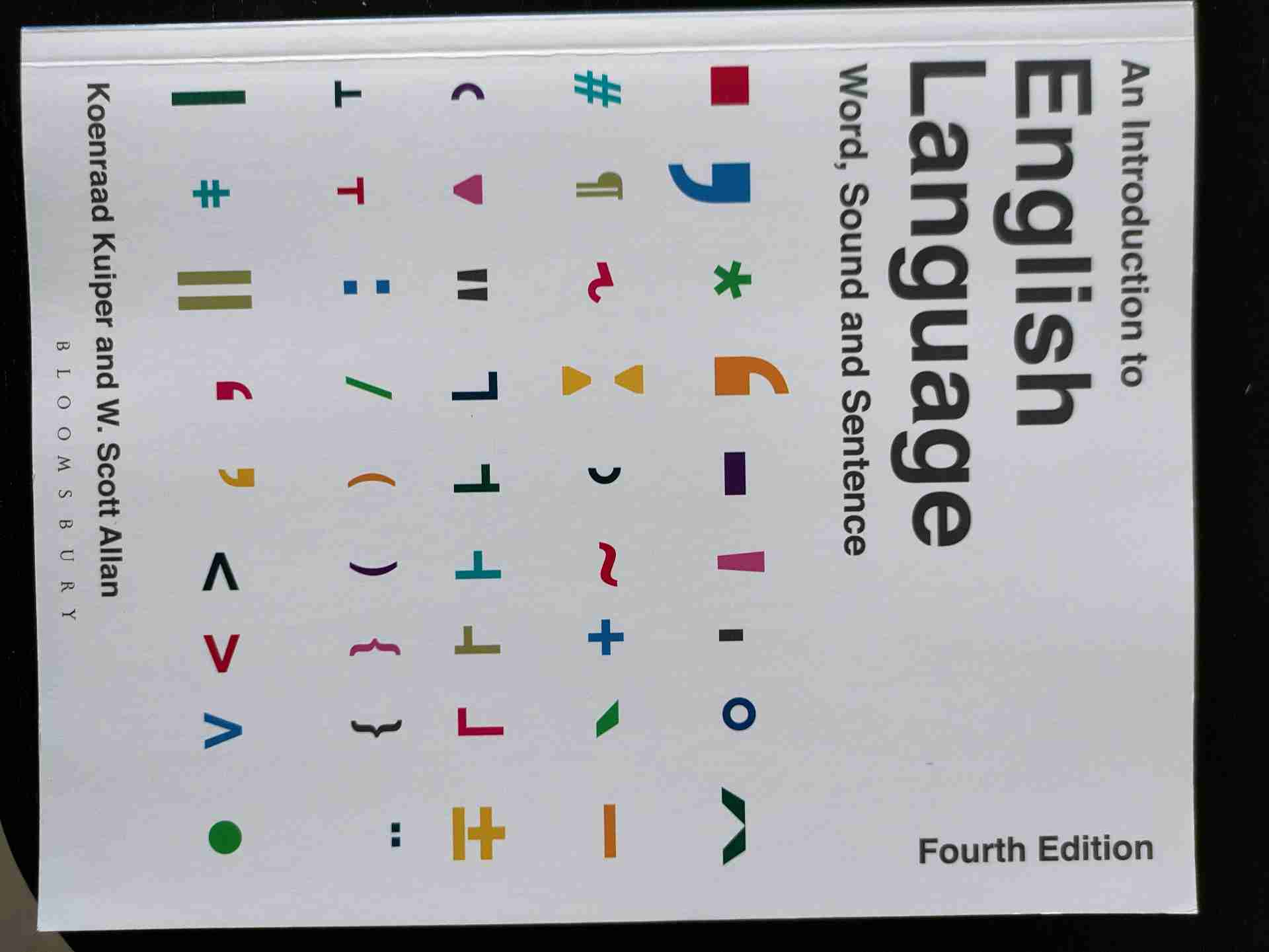 An Introduction to English Language libro usato