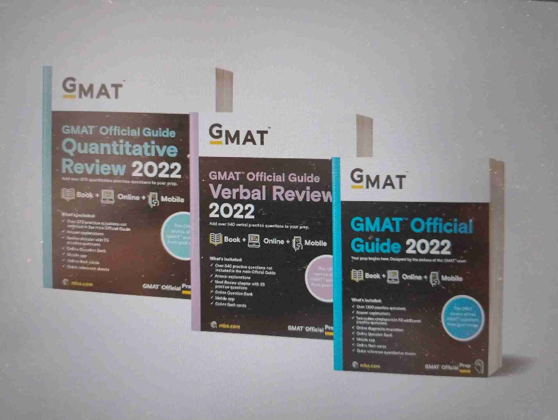 Gmat Official Guide 2022 + Gmat Official Guide Verbal Review 2022 + Gmat Official Guide Quantitative Review 2022