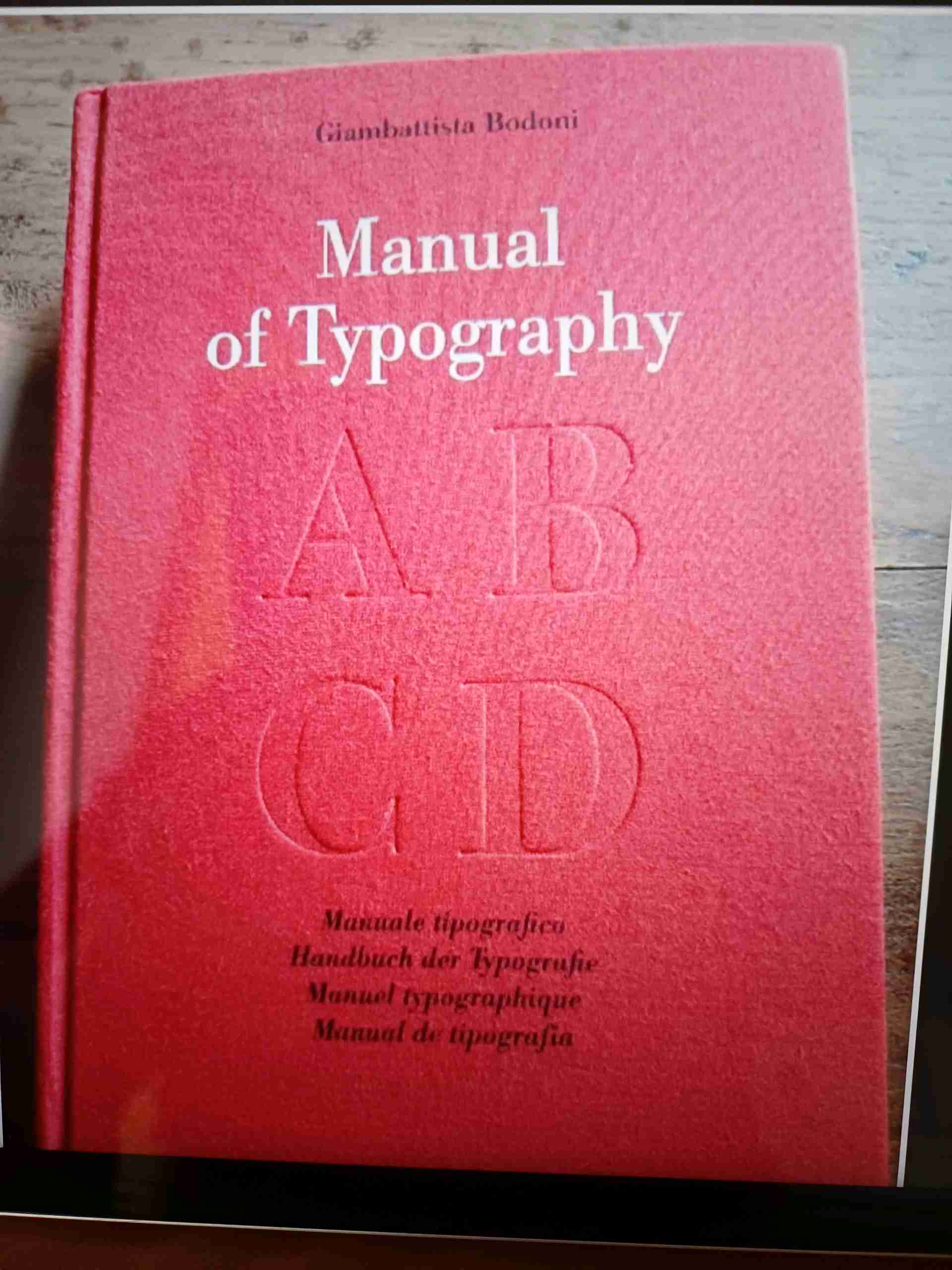 Manual of Typography libro usato