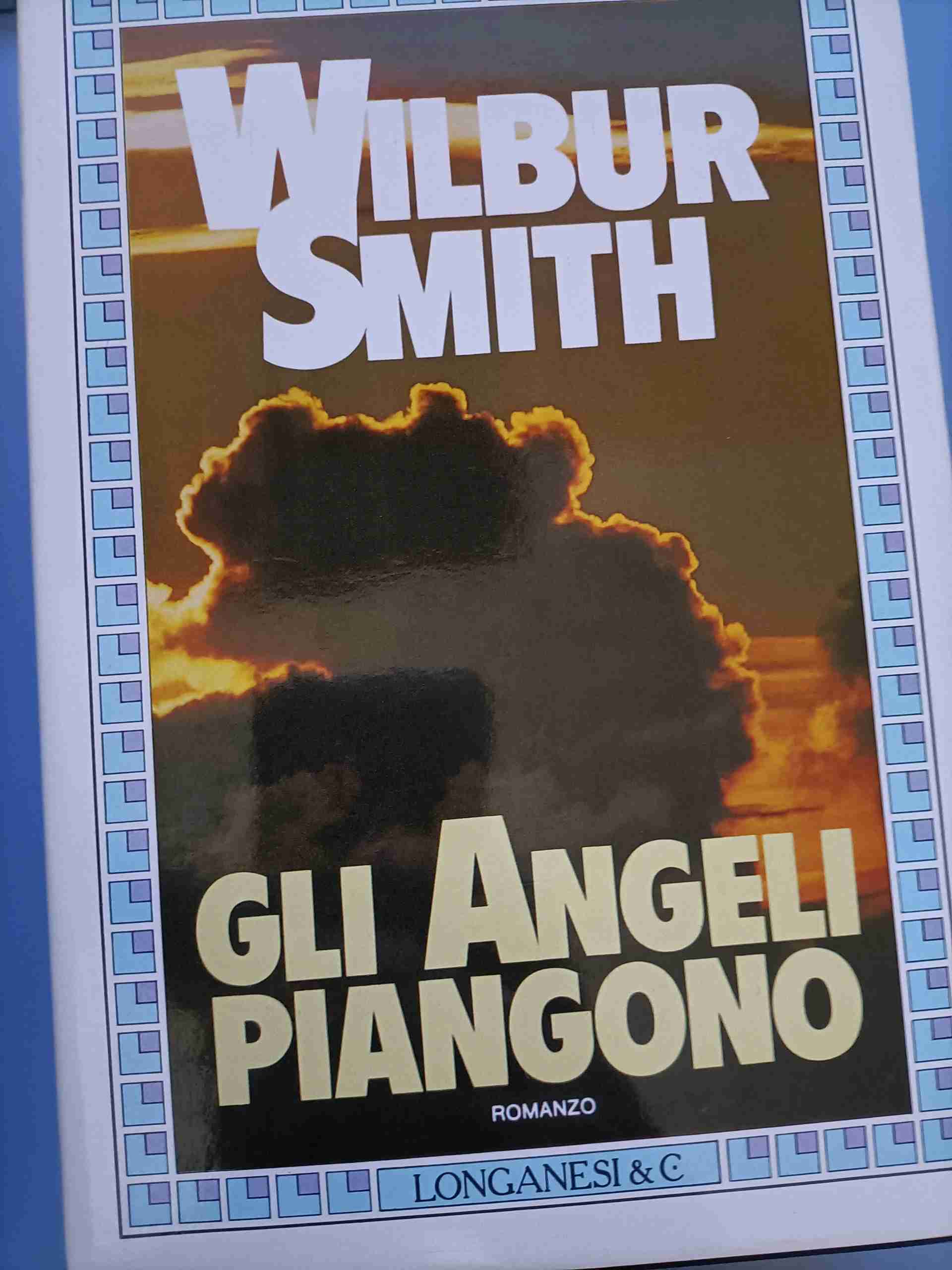 Gli angeli piangono libro usato