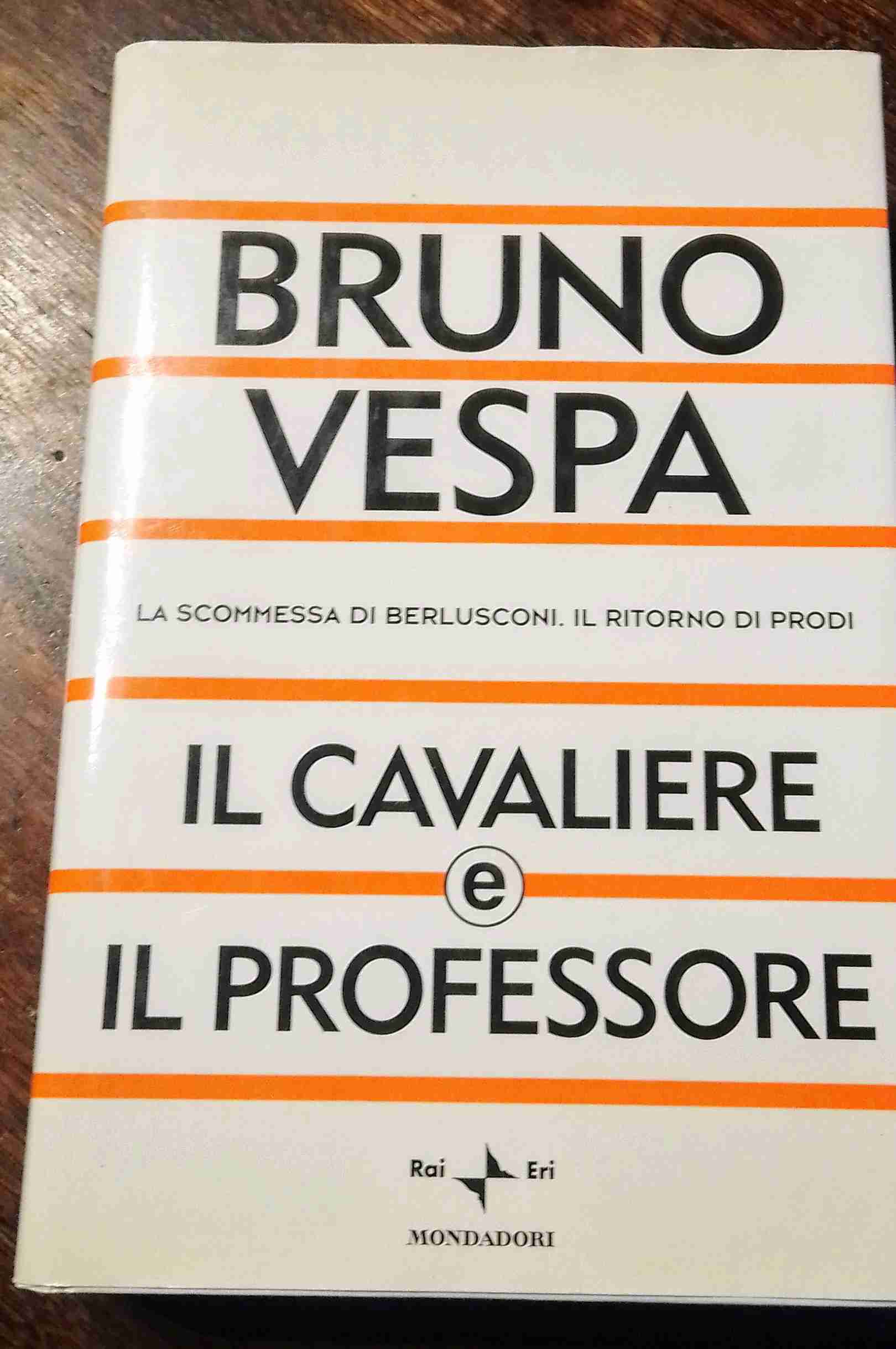 IL CAVALIERE E IL PROFESSORE  libro usato