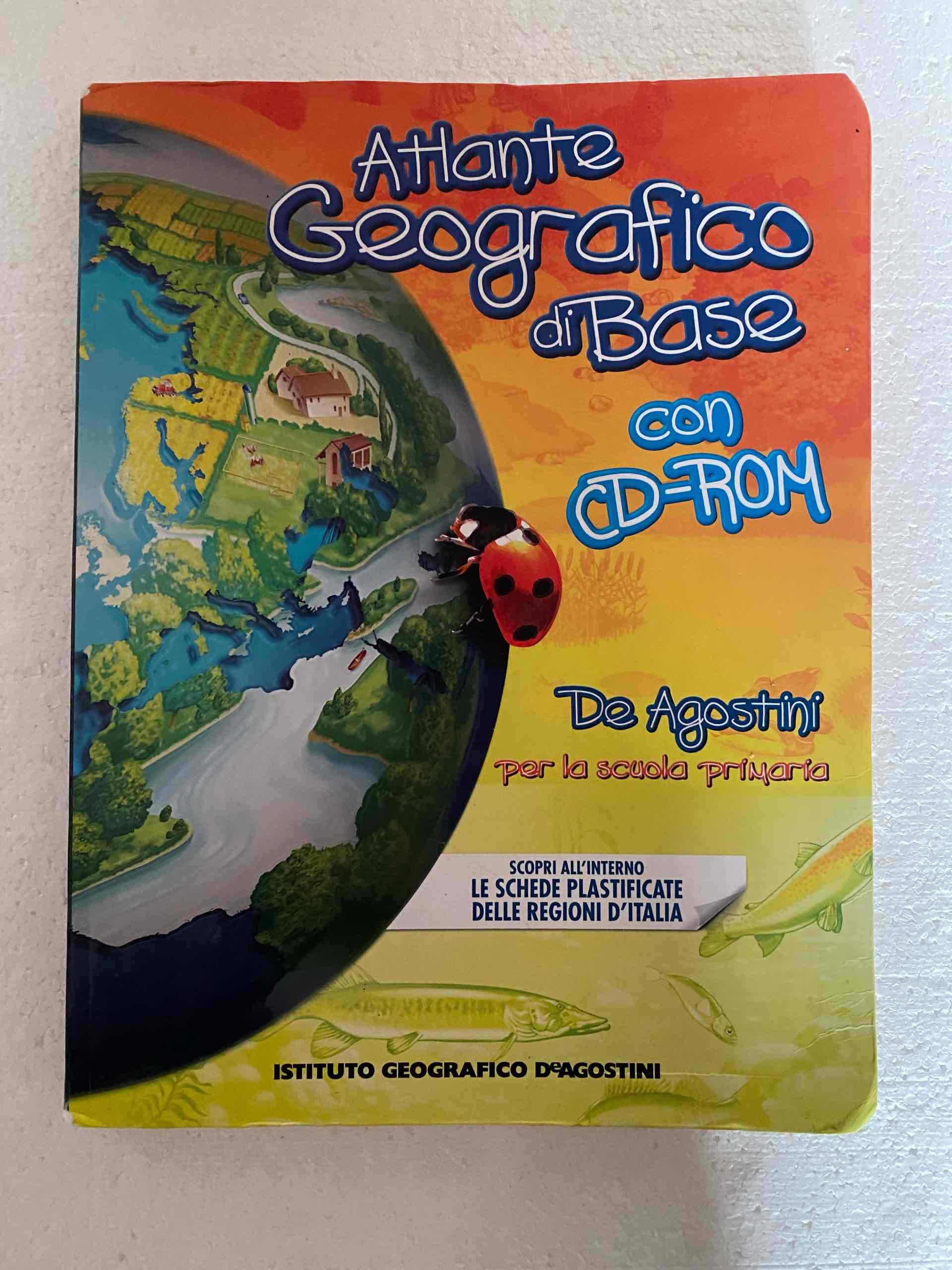 Atlante geografico di base. Con CD-ROM libro usato